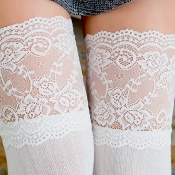 NWT Women’s Thigh High Over The Knee Lace Socks - Picture 2 of 3